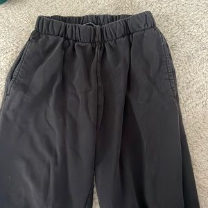 Brandy Melville Rosa Sweatpants